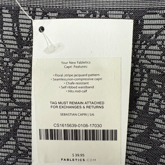 Fabletics Sebastian Womens Size S Gray Black Floral Mid-Calf Capri Leggings - Picture 3 of 11